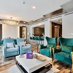 High End Luxury Stay With Full Palm Jumeirah View